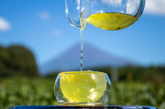 五代に渡る茶師の情熱が生む、富士山まる茂茶園の恵み「富士御茶」【静岡県・富士御茶】